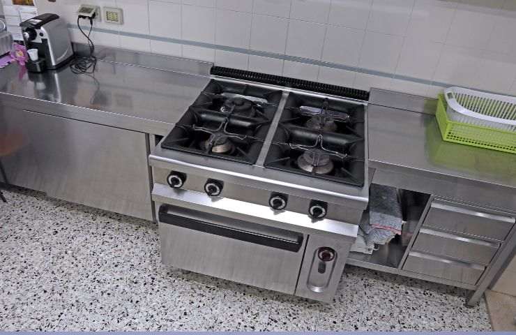 cucina di metallo