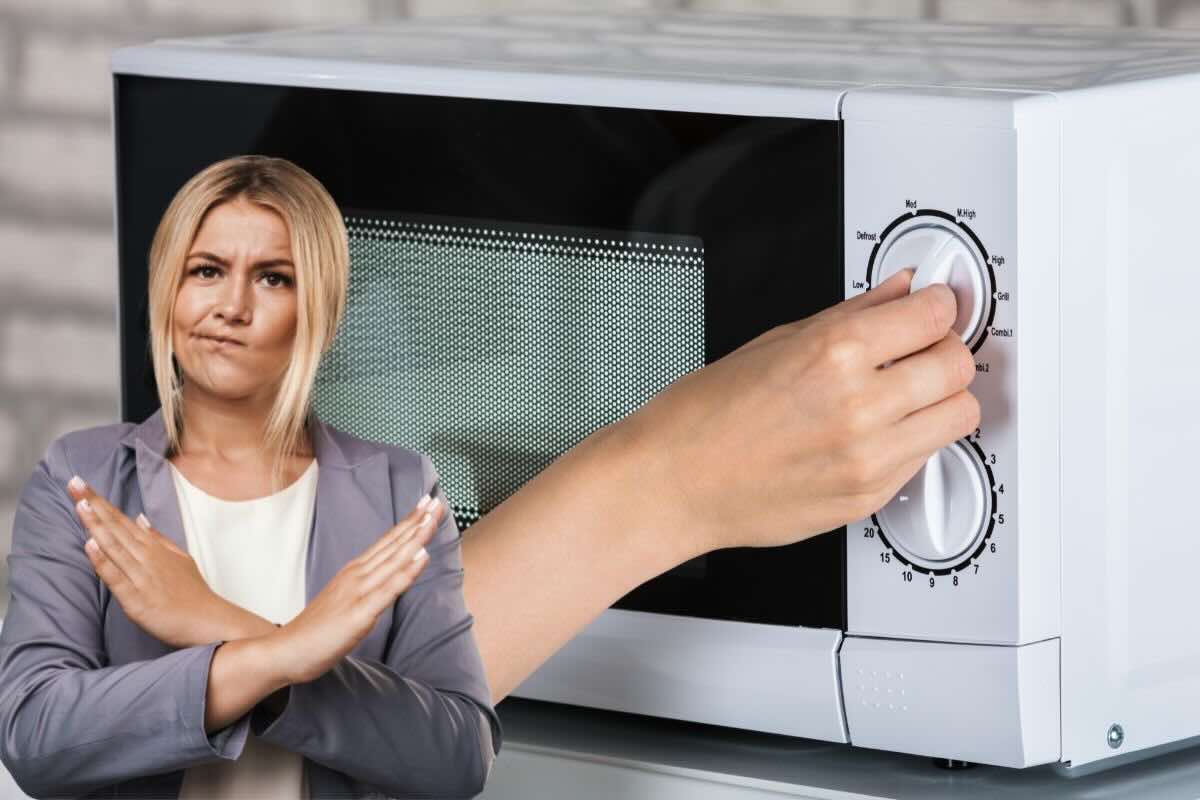 Nelle nuove cucine non si mette più il forno a microonde: tutti scelgono questa nuova alternativa