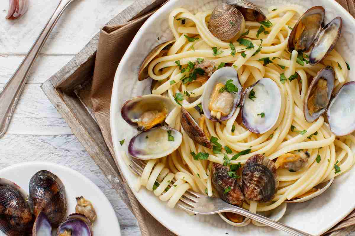 piatto di pasta con le vongole